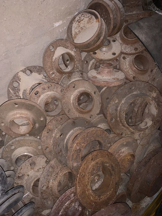 Продается фланцы