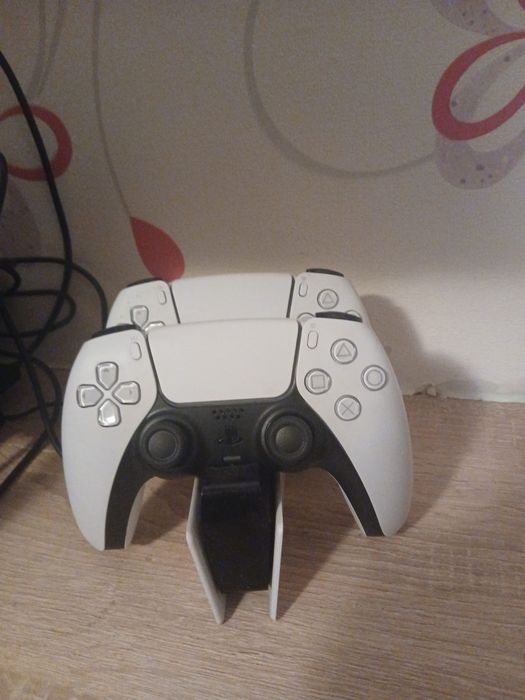 Se vinde consola ps5