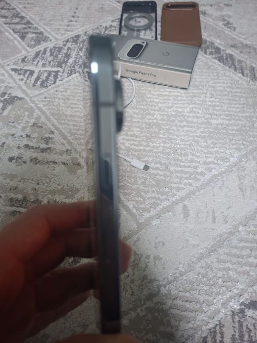 Google Pixel 9 pro + Buds pro