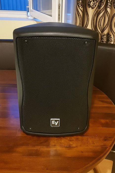 Boxe profesionale Electro-Voice ZX1-90