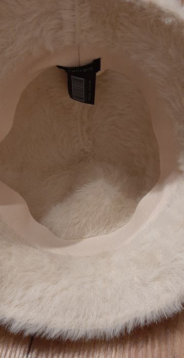 Шапка с козина Parfois