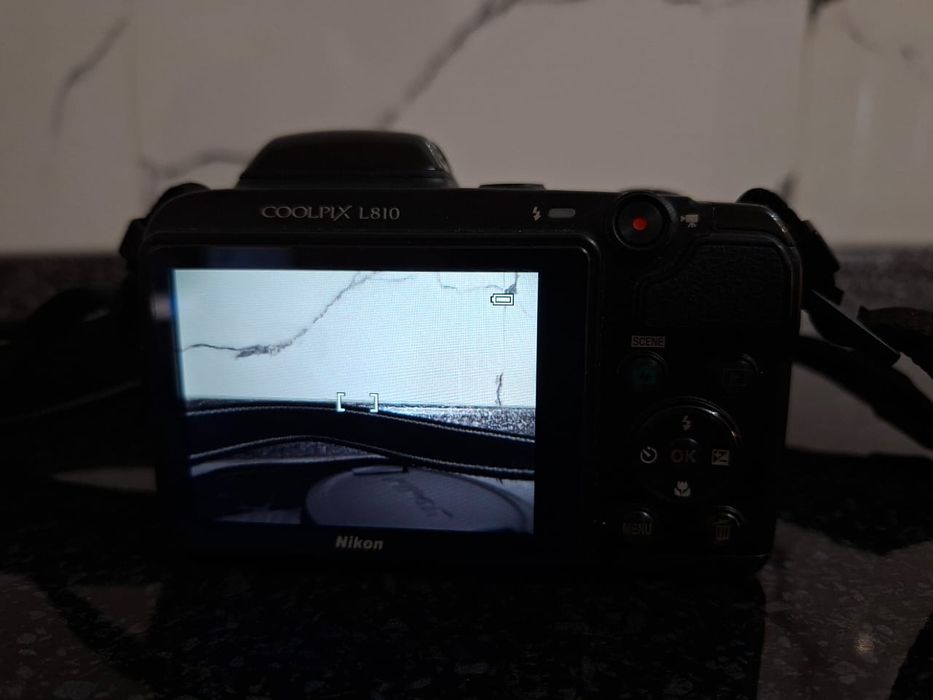 Камера Nikon L810