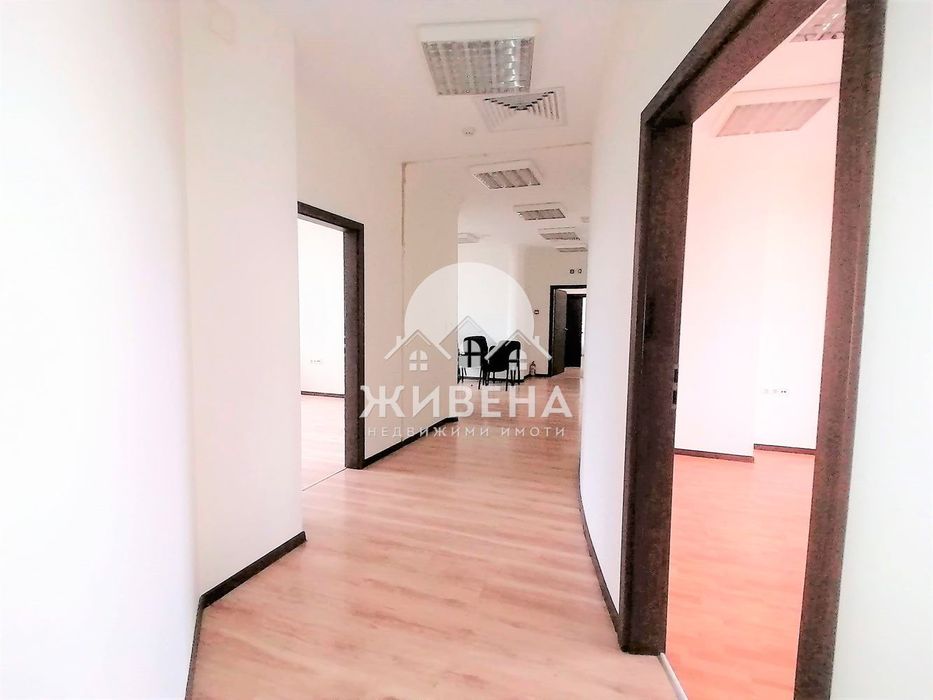 Дава се под наем Офис в Варна, Операта - 336 кв.м за 3360 € - Снимка #8