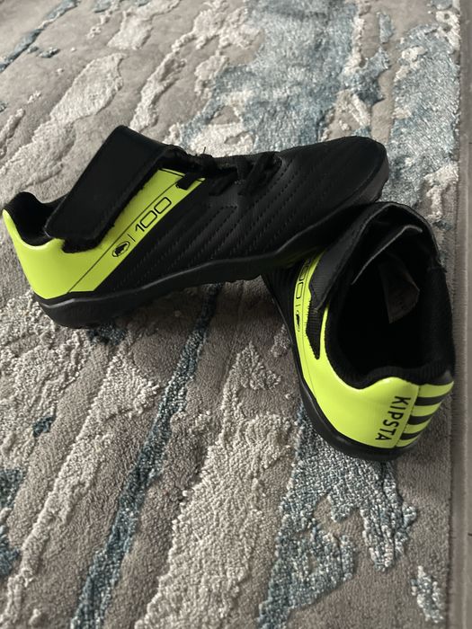 Ghete fotbal marimea 32