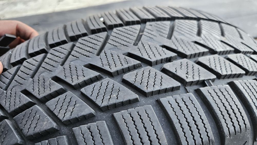 2бр гуми 205 60 16