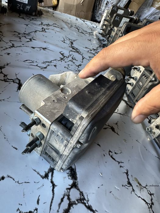 ABS модул за Абс управление Audi A6 A7 4g c7  4g0614517P 4g0907379f