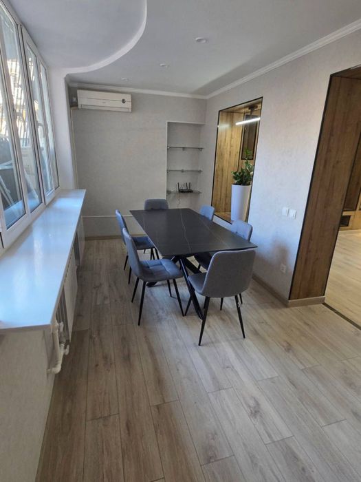 Ул Кунаева 4/2/4 с ремонтом 106м2  гостиница Россия