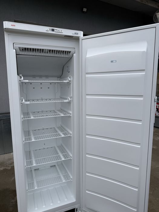 Фризер AEG No Frost 180 см