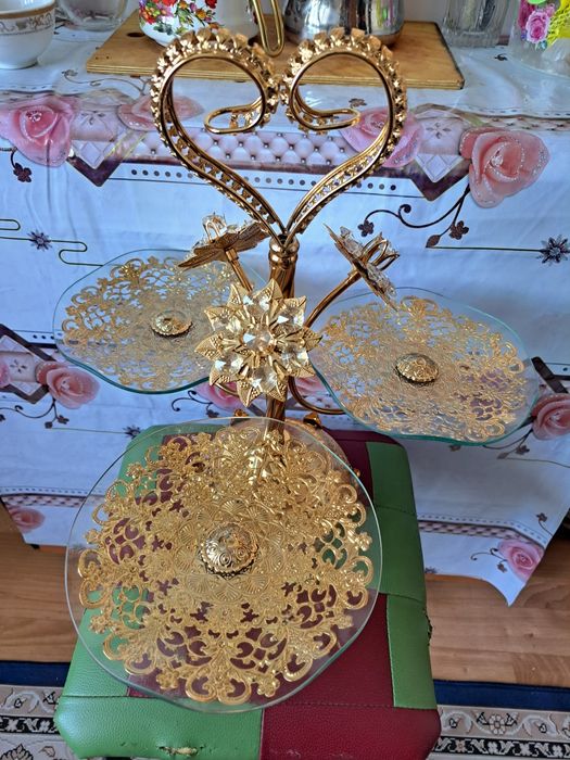 Продам красивые две пары