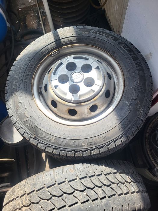 Set anvelope 215/7/15C pentru autorulota fiat ducato.