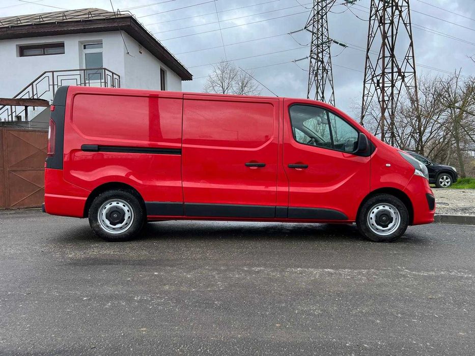 Opel vivaro ,model lung ,2016