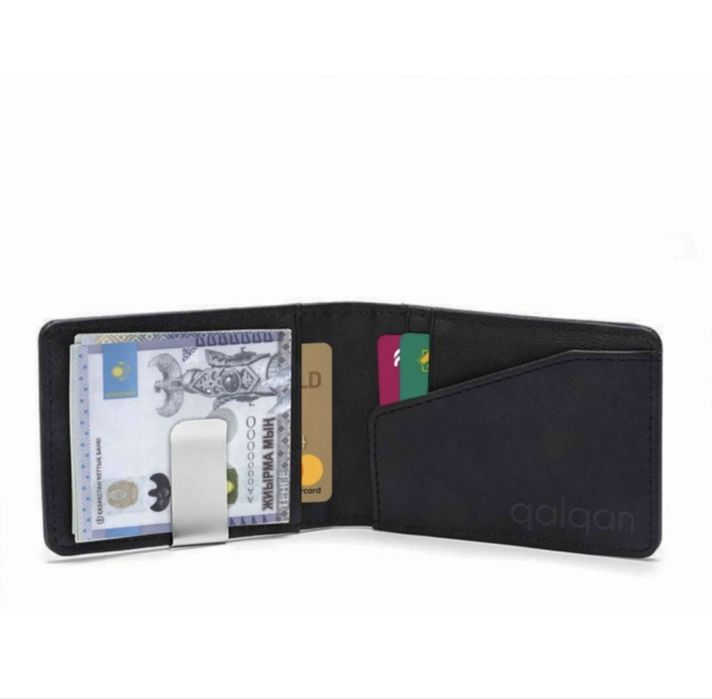 Кошолёк черный.