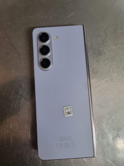 Предлагам  Z fold 5 256 GB