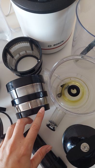 Бавнооборотна сокоизстисквачка тип охлюв Bosch