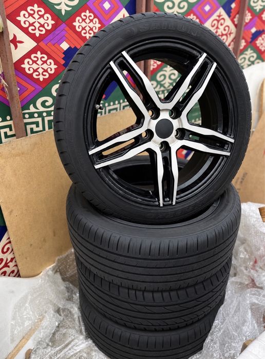 Продам летние шины с диском комплект срочно.