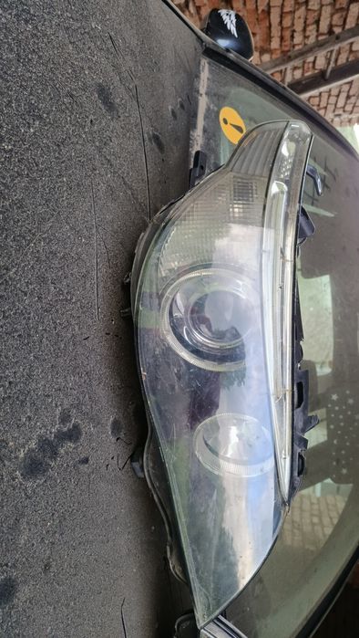 Vând faruri BMW E60-E61 bi-xenon