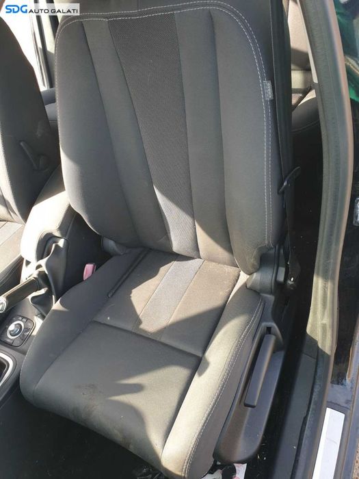 Interior Textil Scaun Scaune Fata Stanga Dreapta si Bancheta cu Spatar FARA Incalzire Renault Megane 3 Grandtour Break 2008 - 2015