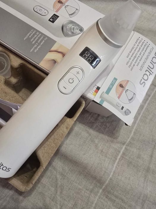 Вакуум уред за почистване на черни точки и пори