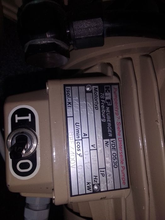 Vând compresor oil free cu 2 pistoane, pompă de vid knf