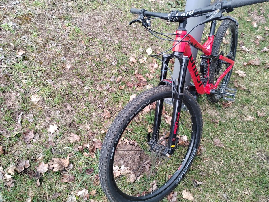 Bicicleta full suspension Ghost slamr