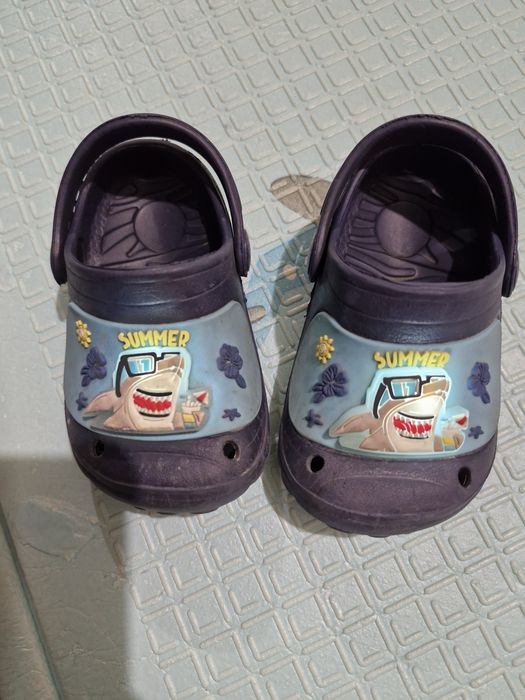 Papuci marca DD step,pentru baieti