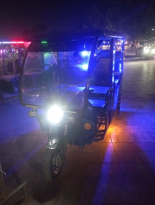 Riksha sotiladi holati zur aybi yuq 3kalyostli