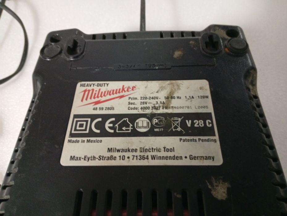 Încărcător milwauke wurth 28 v