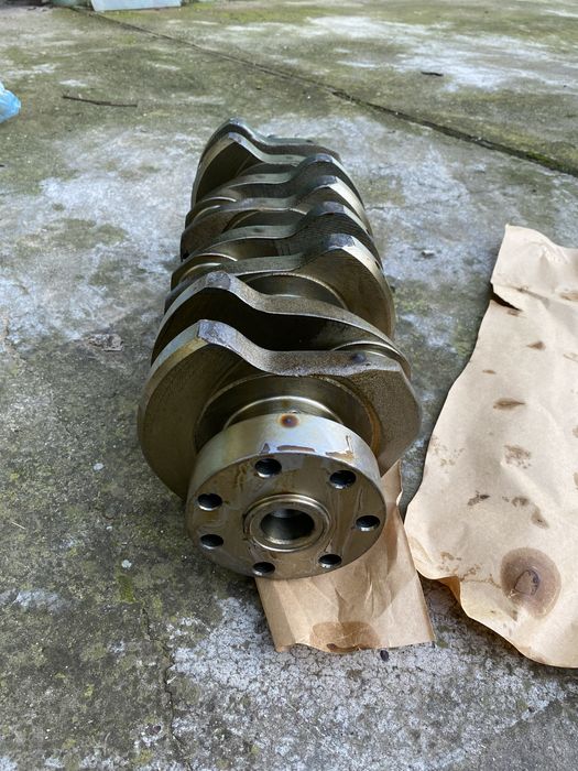 Arbore cotit ( vibrochen ) motor Tractor FIAT