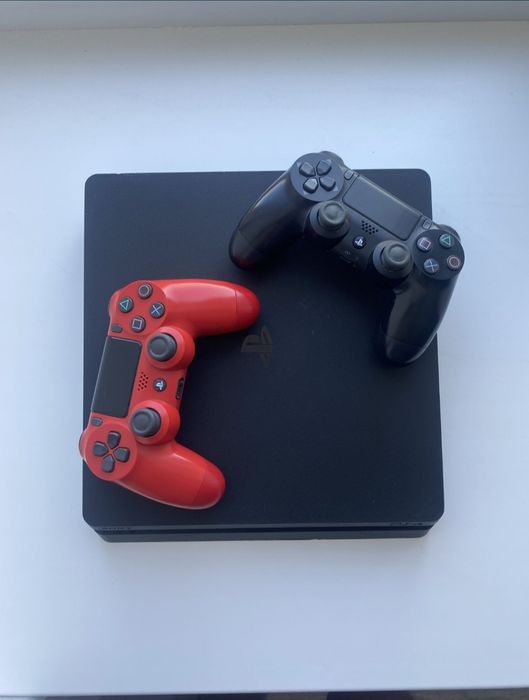 Playstation 4 slim