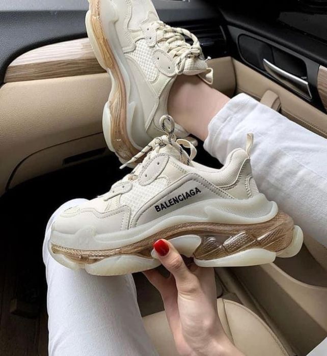 Balenciaga triple s