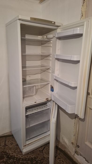 Холодильник Indesit