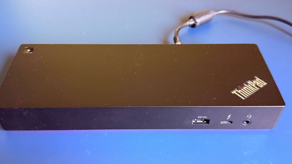 Офис сет: 2x Dell P2419H 24” IPS (пълен комплект) + Lenovo TB3 Dock 40AN 135W