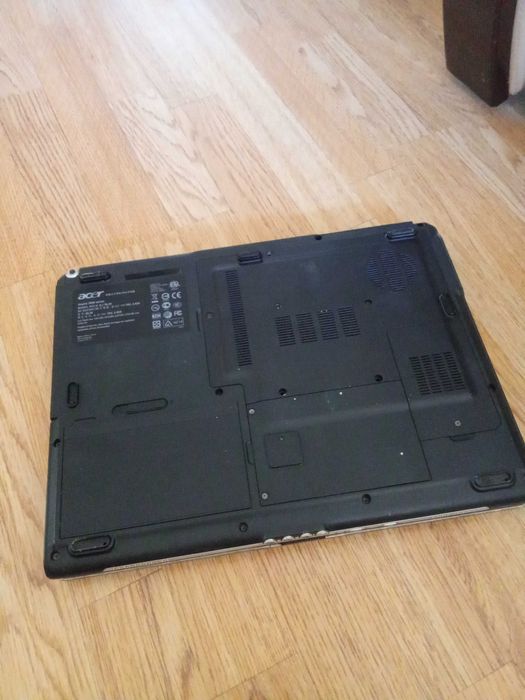 Продам срочно ноутбук асер