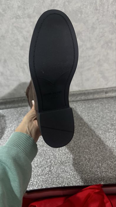 Продам сапоги  новые