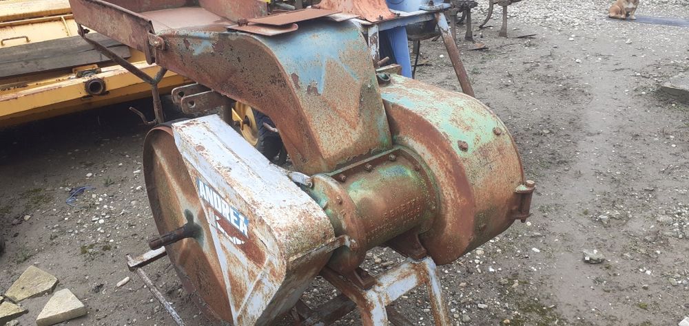 Mori la priza tractorului