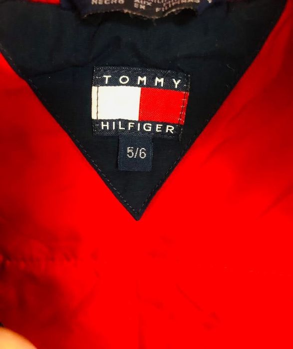 Geaca baiat TOMMY HILFIGER-marimea 5-6 ani,nu palton ZARA,GUESS