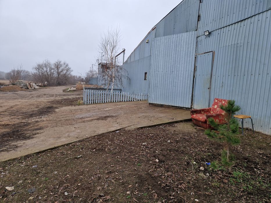 Продам 6 соток..сдам в аренду ангар