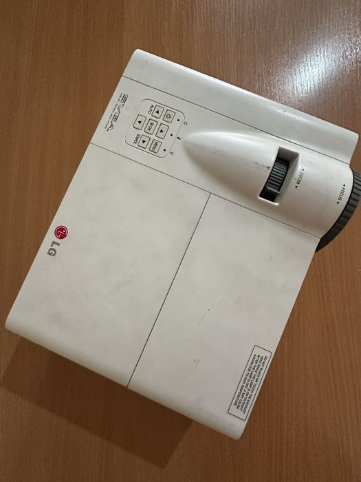 Проектор LG  в отличном состоянии