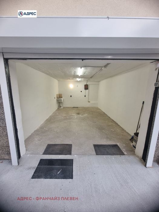 Гараж в Плевен-9-ти квартал площ 22 цена 35000