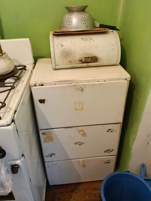 Мебель отдам,в нормальном состоянии.