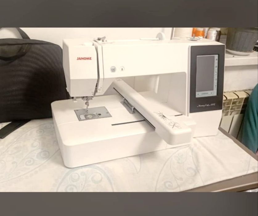 Швейнашвейная машина  janome memory ctaft 500