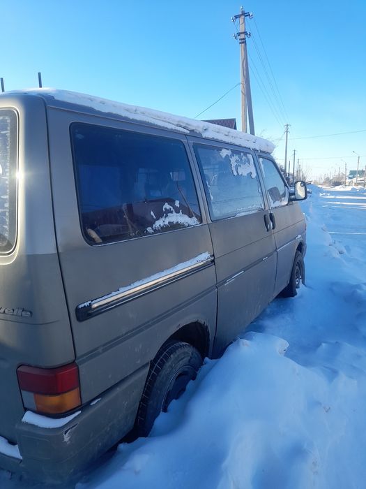 Продам 2литровыи