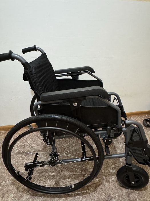 Инвалидная коляска