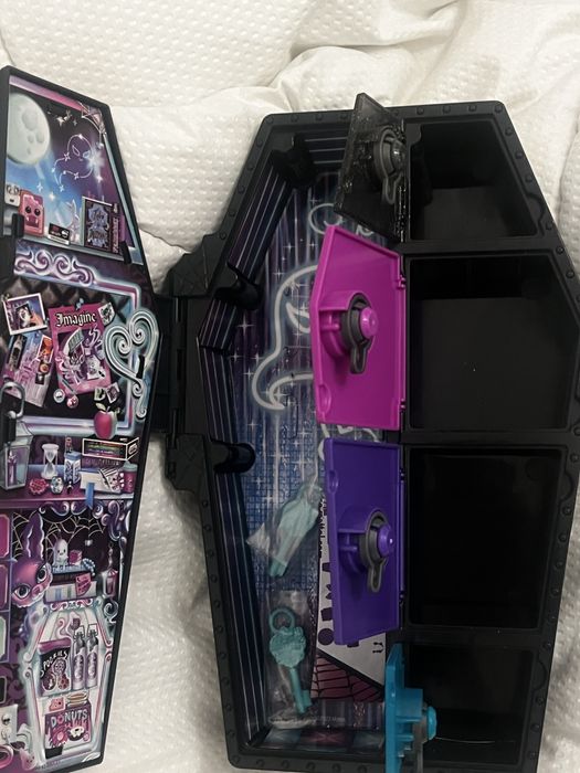 Monster High шкафчик