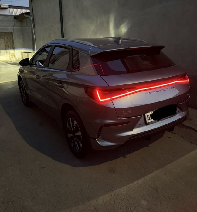 BYD e2 rasmidilerdan olingan Idiyal