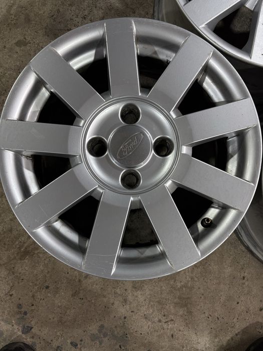 Jante aluminiu r15 (ford puma)