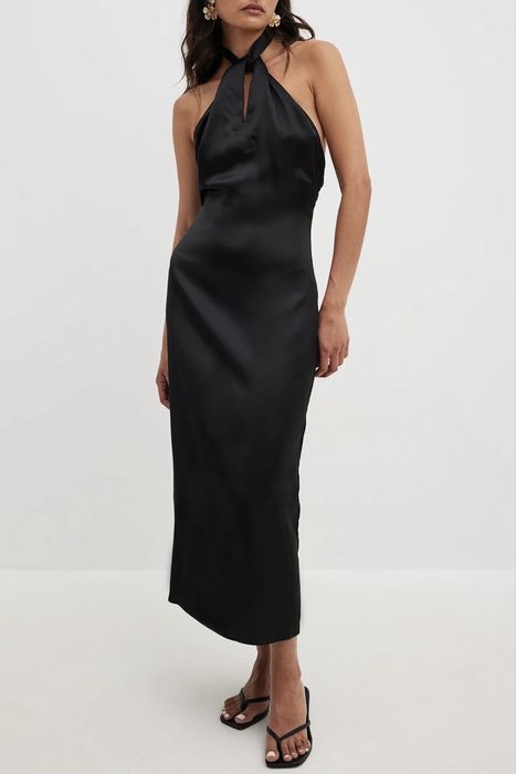 Елегантна/официална права дълга сатенена рокля