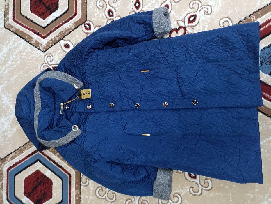 Пальто теплое новое