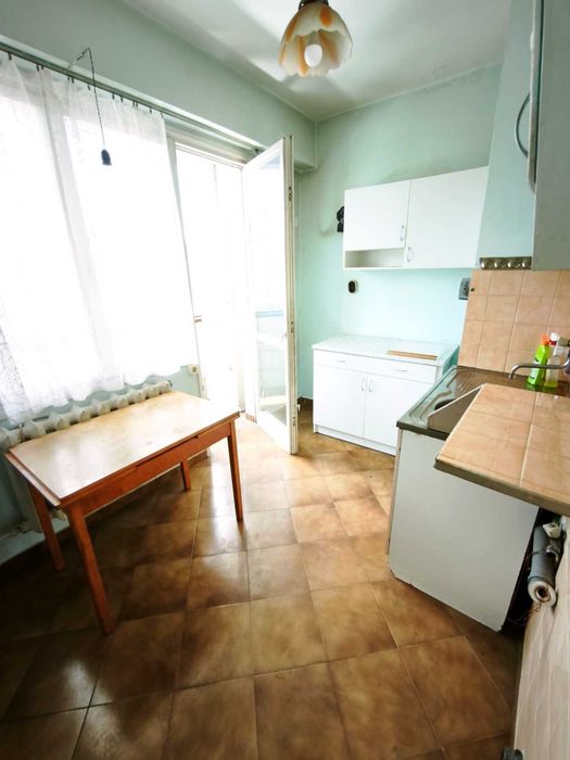 Продавам двустаен апартамент в гр. Перник кв. Димова махала
