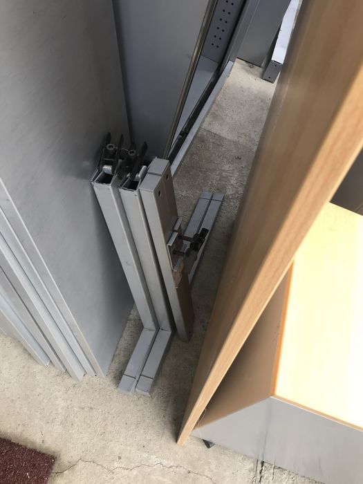 Birou blat din pal picioare metalice